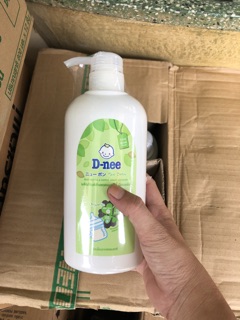 Nước súc bình sữa dnee