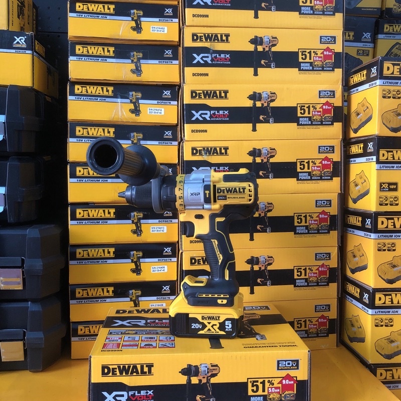 Máy khoan pin rút lõi điều hoà Dewalt DCD 999 < Hàng chính hãng BH 36 tháng)