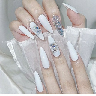 Nailbox trắng gấu nhũ