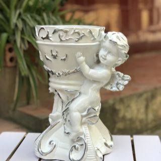 Bình hoa thiên thần đứng d24cm,r17cm,c23cm