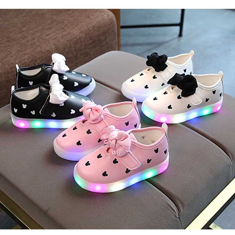 Giày lười vải da đính nơ có đèn LED dễ thương cho bé