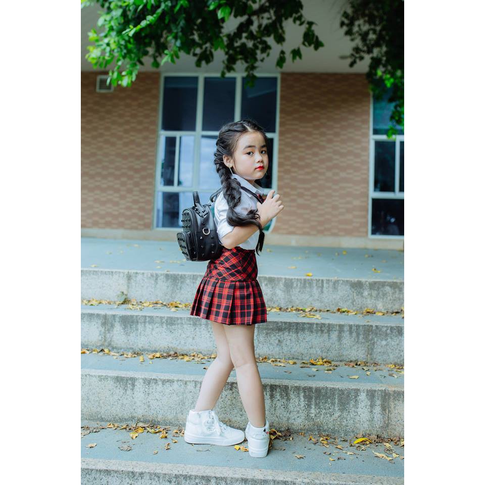 Set học sinh ca rô đỏ kèm nơ cổ