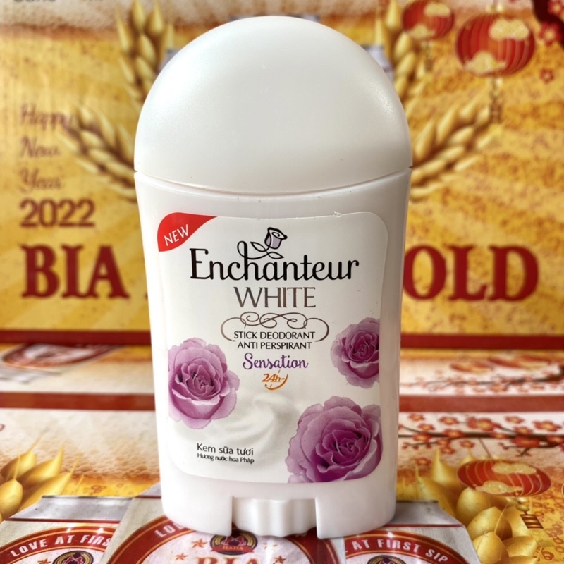 Sáp khử mùi Enchanteur 40g có 4 mầu như hình