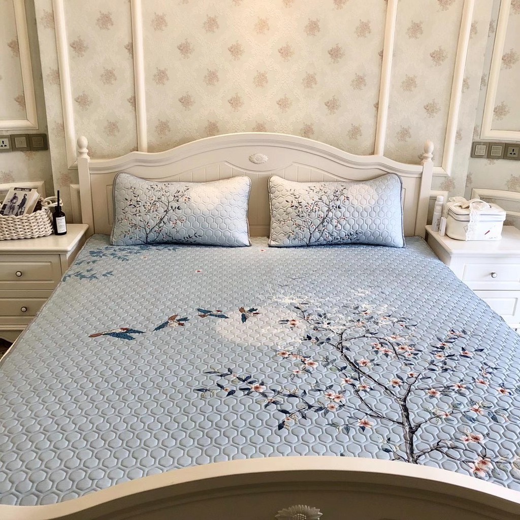 CHIẾU ĐIỀU HOÀ CAO SU NON LATEX 5D  - HOA ĐÀO TRẮNG
