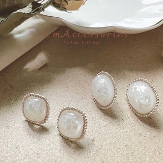 Bông tai xà cừ trắng