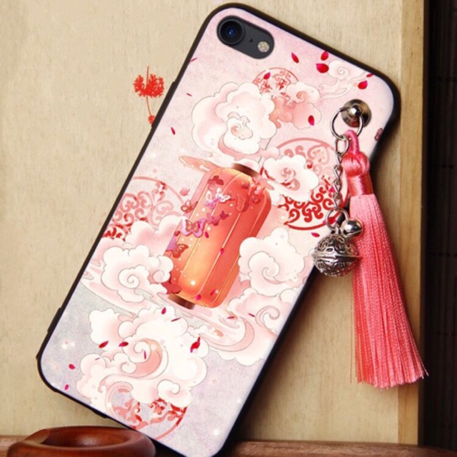 Ốp điện thoại cổ phong kèm tua chuông các mẫu iphone