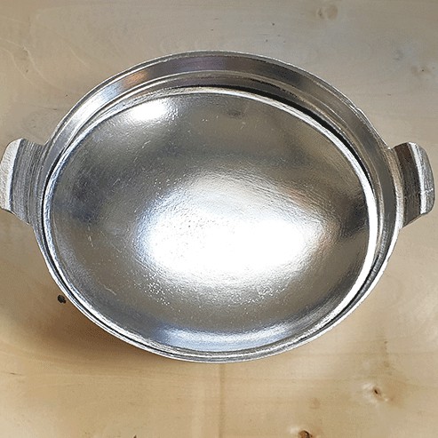 Nồi Gang Kho Cá Thịt Dày 2 Lớp Chống Bể Giữ Nhiệt Lâu Hơn kích thước 23cm
