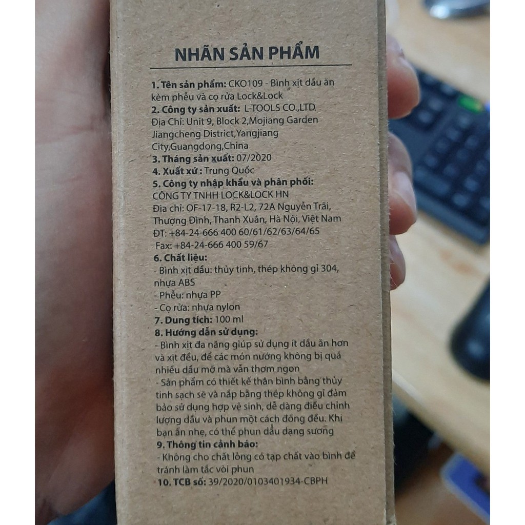 Bình xịt dầu ăn Lock&amp;Lock 100ml kèm phễu và cọ rửa - CKO109