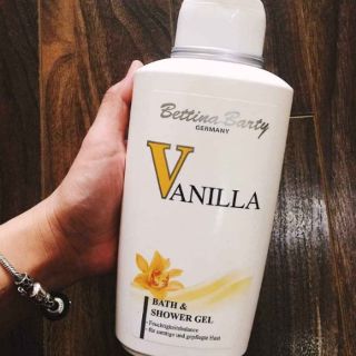 Sữa tắm Vanilla Bettina Barty 500ml