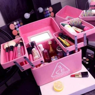 Cốp đựng đồ trang điểm bằng nhựa cứng