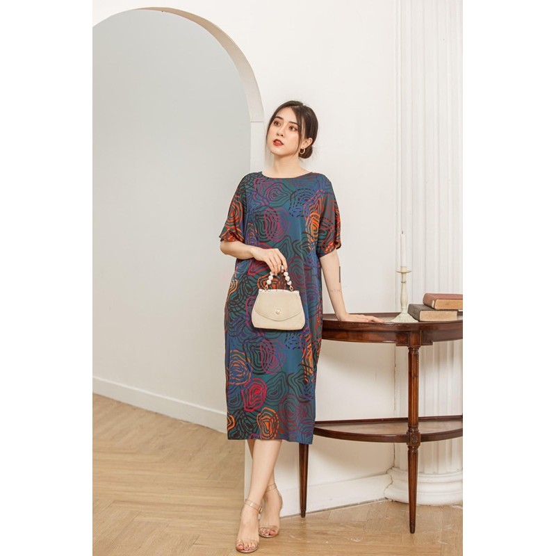 Đầm lụa nữ hoàng