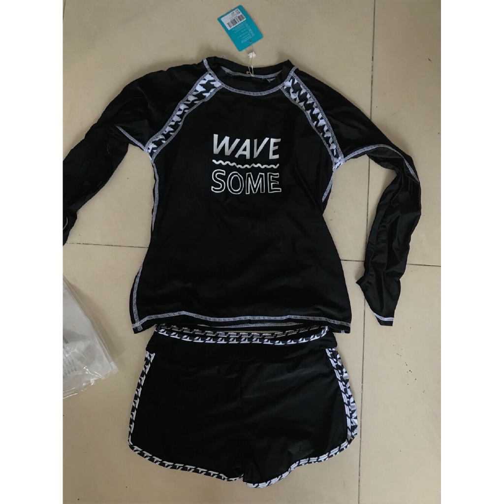 Long sleeved swimwear with shorts for women | BigBuy360 - bigbuy360.vn