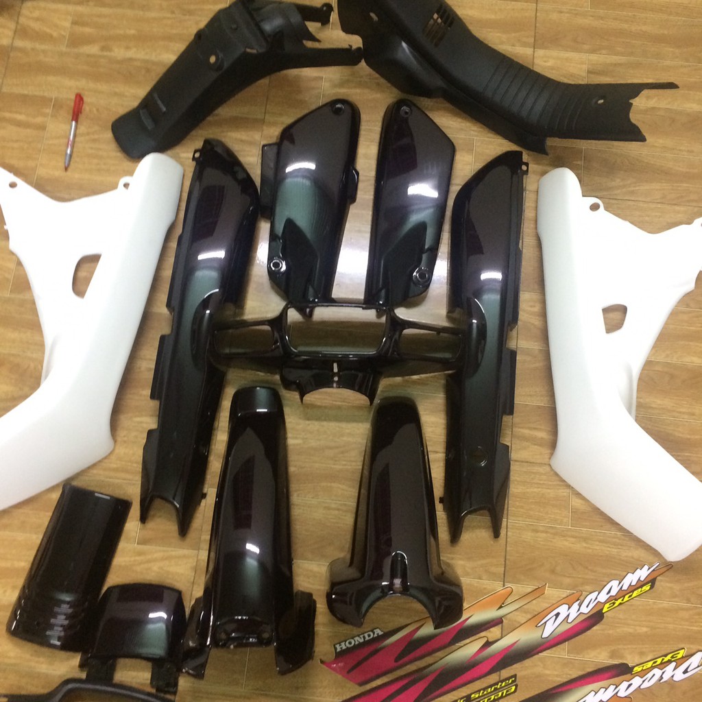 Bộ vỏ nhựa -Dàn áo xe Dream lùn- dream 3 màu Nho Tím  - nhựa trắng cao cấp