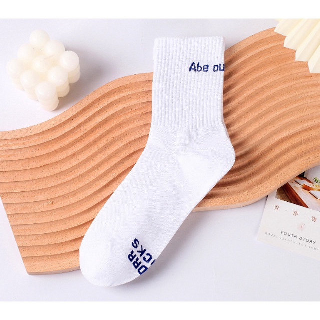 Vớ Chữ P cổ cao Nam Nữ phong cách thể thao, trẻ trung và năng động.