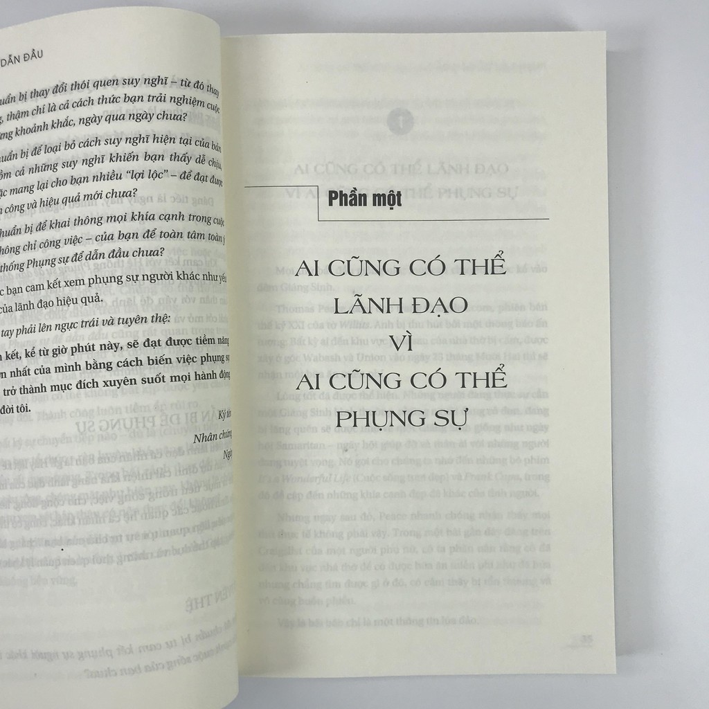 Sách - Phụng sự để dẫn đầu - Tư duy lãnh đạo thế kỉ 21 | BigBuy360 - bigbuy360.vn