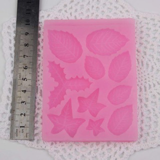 Khuôn silicon 4D 12 Lá Mã SG1102
