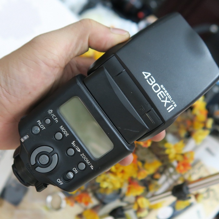 Đèn flash Canon 430EX II dùng cho tất cả các dòng máy Canon