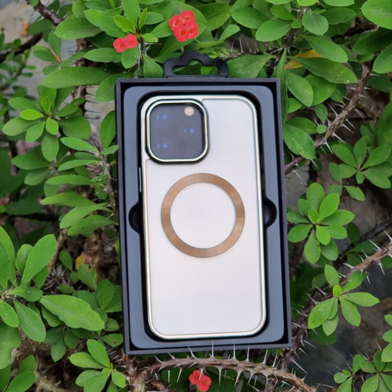 Ốp lưng ToTu hỗ trợ sạc cho iphone 14 pro max , 14 pro , 14 viền màu sang chảnh
