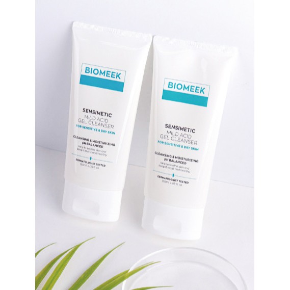 Gel rửa mặt Biomeek dành cho da nhạy cảm Biomeek Sensimetic Mild Acid 120ml