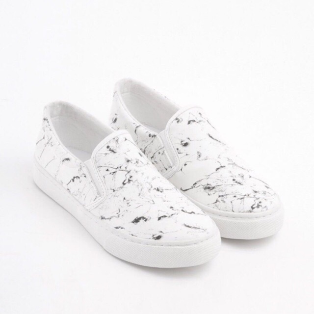 adidas Ultra Boost Mid ATR Noble Indigo BB6128