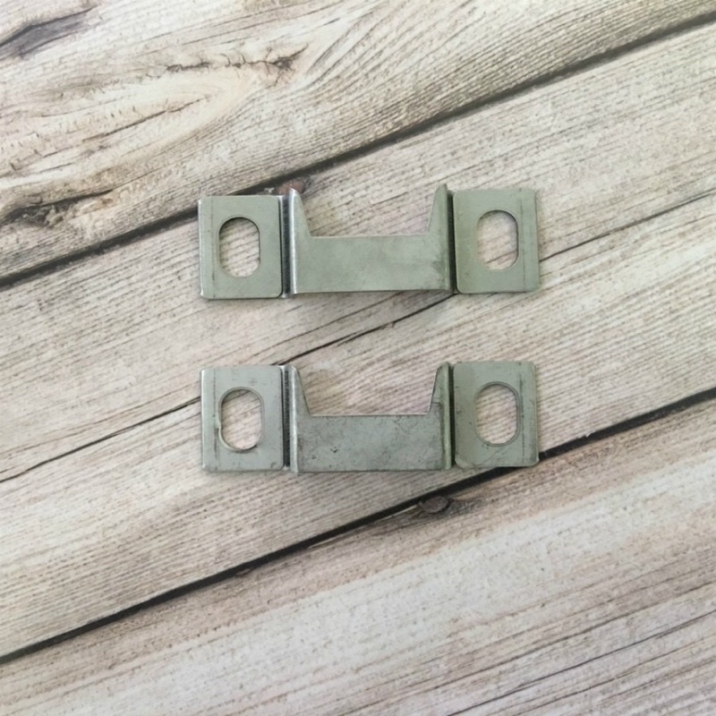 Lưỡi thay thế máy cắt, Máy Là mỏ gà - lưỡi máy cắt mỏ gà tự động