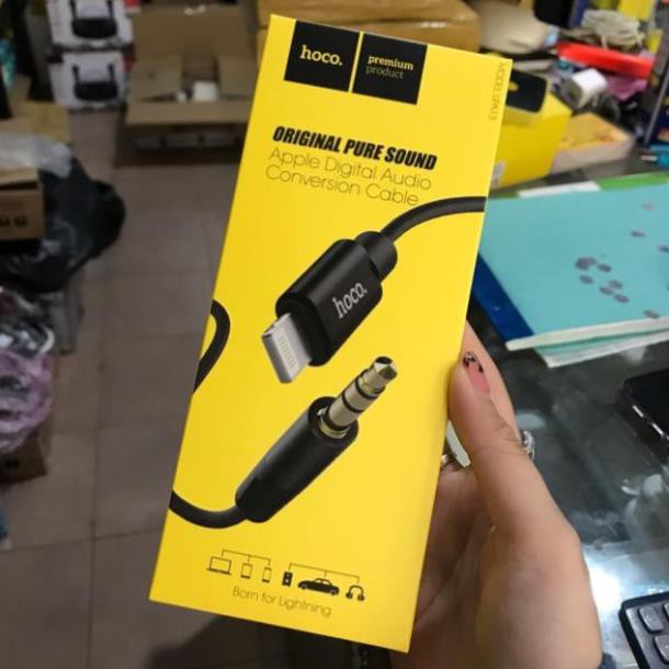 Cáp chuyển lighting sang 3.5 UPA13. Lấy nhạc từ