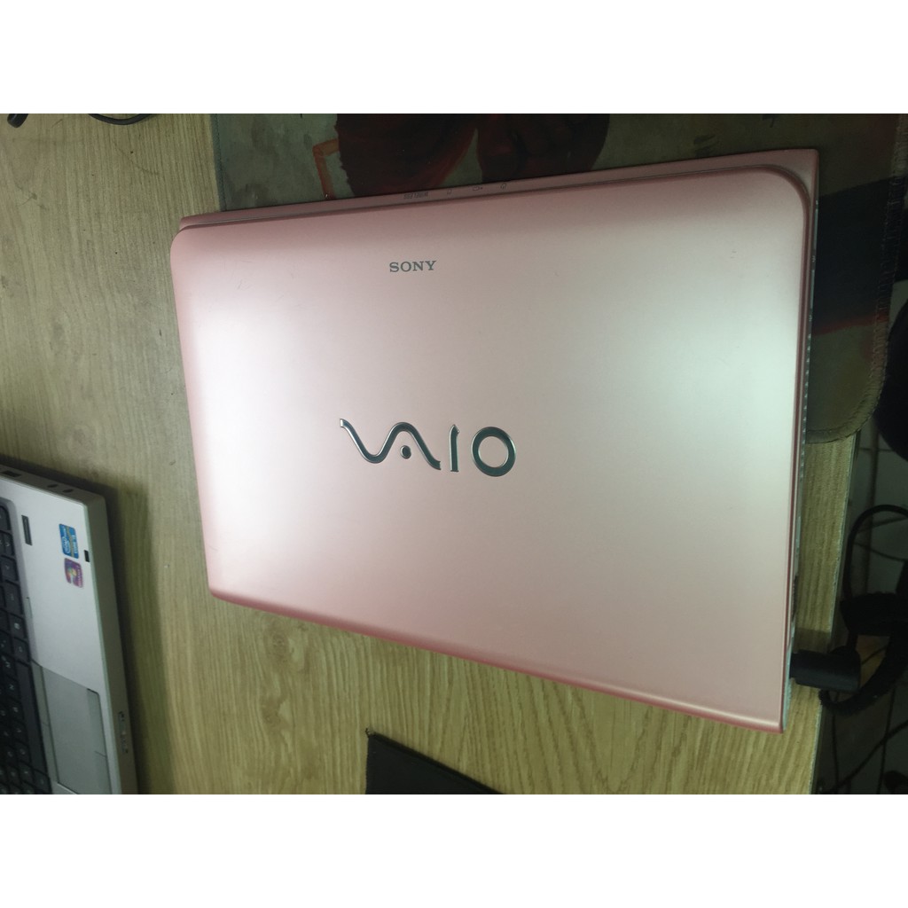 Sang chảnh laptop mini Sony vaio SVE11 màu hồng Ram 4gb HDD 320gb màn 11.6inh cạc rời AMD-7230M Tặng phụ kiện | BigBuy360 - bigbuy360.vn