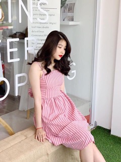 Đầm 2 dây xoè