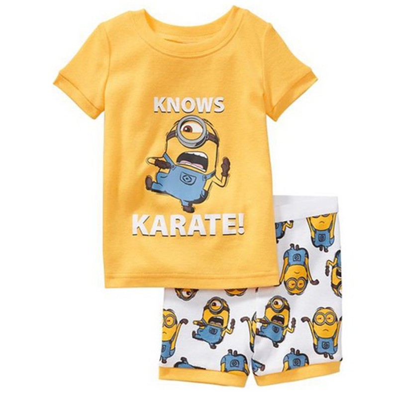 Set áo thun in hình Minion + quần ngắn cho bé trai