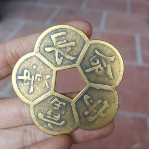 Đồng Tiền Hoa Mai 5 Cánh Chiêu Tài Lộc May Mắn