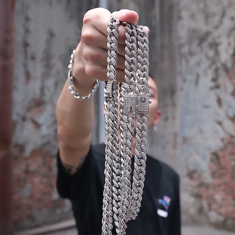 Vòng cổ Thời Trang Âu Mỹ Đính Kim Cương Toàn Diện Cho Nam &amp; Nữ