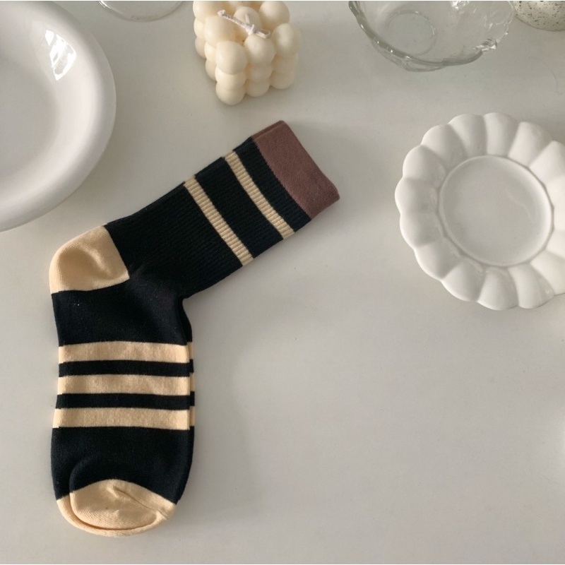 Vớ Thể Thao Thời Trang Hàn Quốc Năng Động