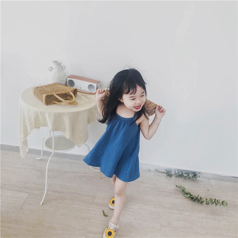 Đầm Bé Gái Hai Dây Chất Đũi MinchuKids