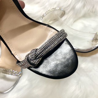 Giày sandal đính đá 9p quai thắt.