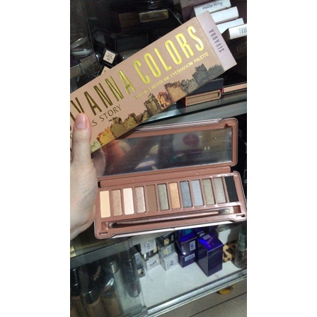 Thanh lý bảng màu mắt