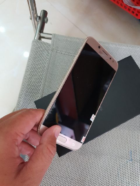 Điện thoại Samsung J7 Pro (j730) màu vàng 1sim mới keng | BigBuy360 - bigbuy360.vn