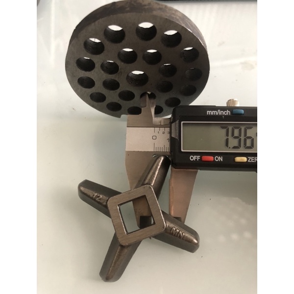 Mắt sàng cối đùn thịt 12 - phụ kiện máy say thịt