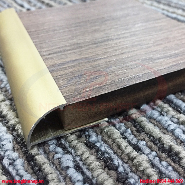 Nẹp nhôm ốp góc gạch cao 10ly giúp không phải mài mòi cạnh