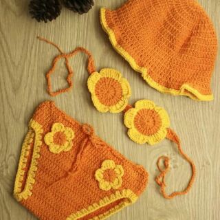 Bikini len xinh cho bé dưới 6 tháng