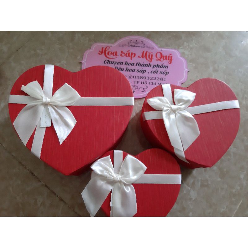 bộ 3 Hộp trái tim để hoa sáp hoặc quà tặng