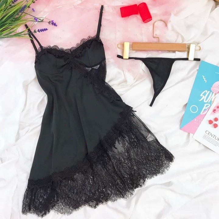 Váy ngủ sexy phối ren hông xuyên thấu một bên đồ ngủ lụa cao cấp quý phái