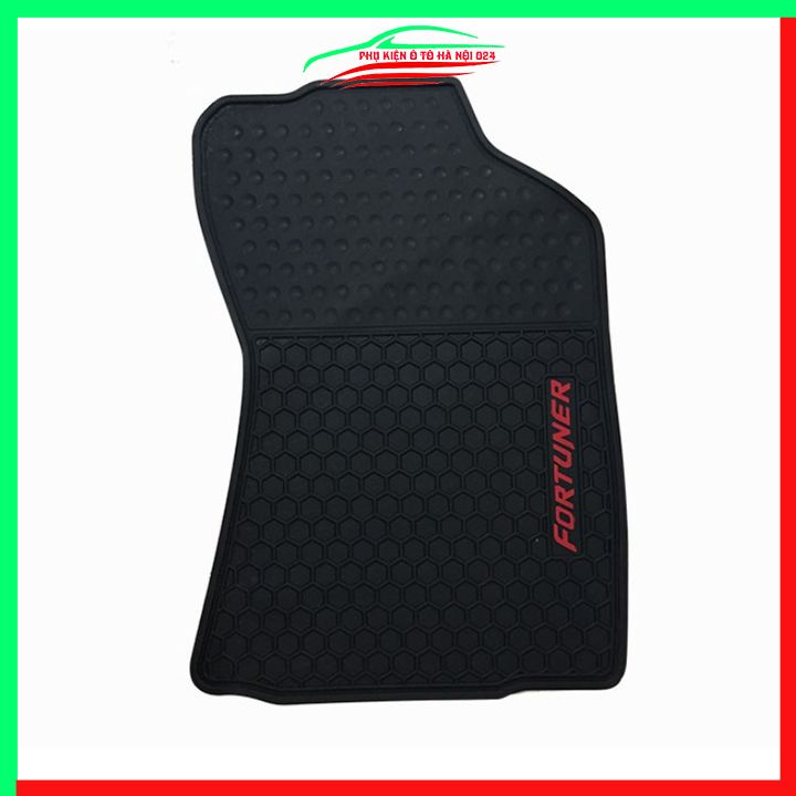 Thảm lót sàn cao su cho xe TOYOTA FORTUNER 2021-2022 hàng chuẩn theo xe chịu lực tốt