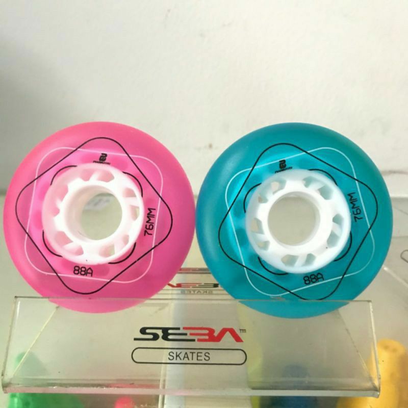 Bánh slide trong suốt