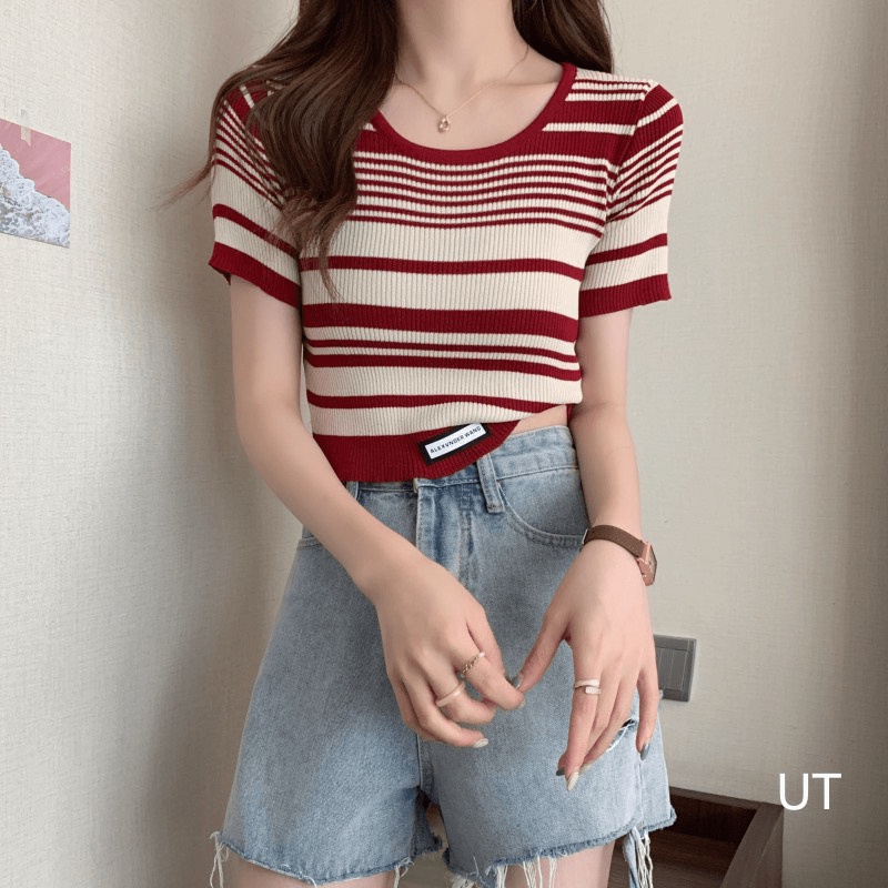 (Free Ship) Áo Len Tăm Cổ Tròn Siêu Xinh UP