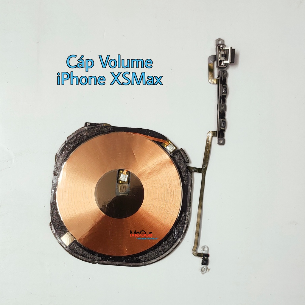 XSMax cáp volume, gạt rung, sạc không dây