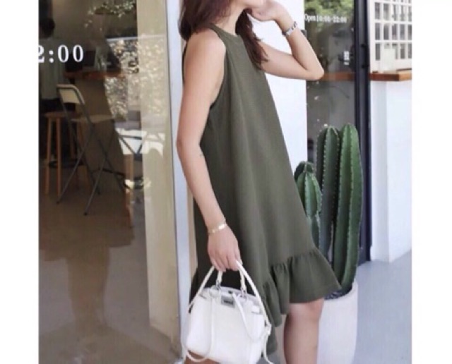 Đầm yếm đuôi cá