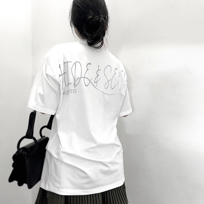 Áo thun unisex Hide & Seek chất cotton 4 chiều oversized.