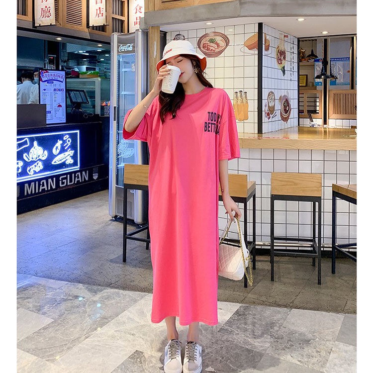 Đầm thun suông xẻ tà váy cổ tròn dáng dài họa tiết chữ today