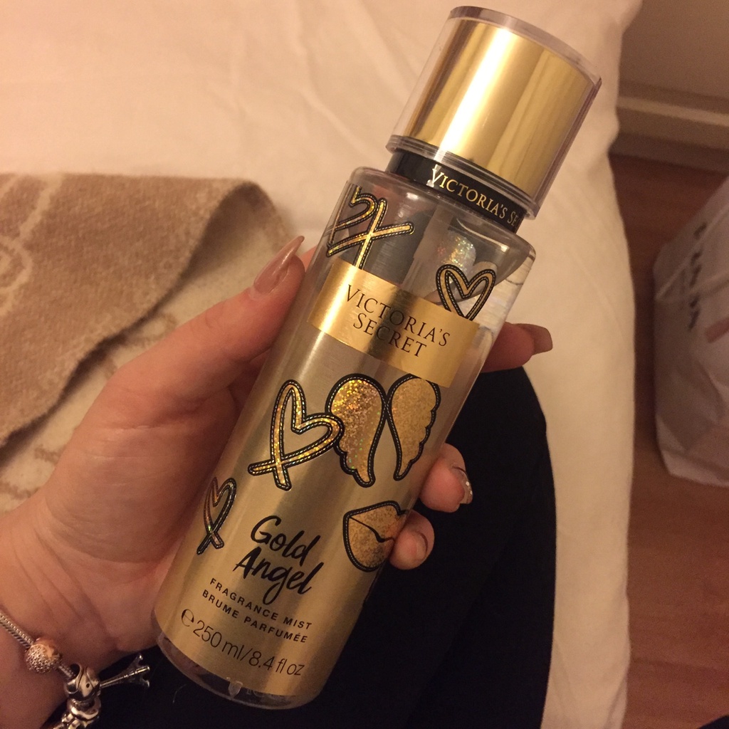 Xịt thơm toàn thân Victoria Secret Gold Angel 250ml