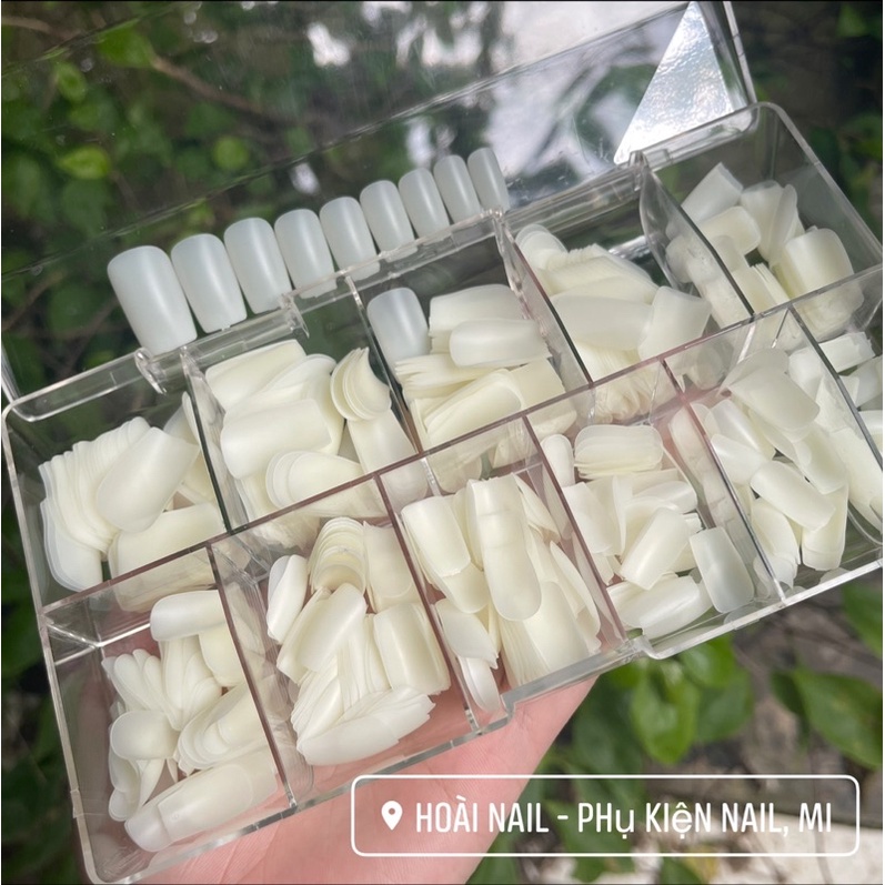 Móng úp fom vuông ngắn